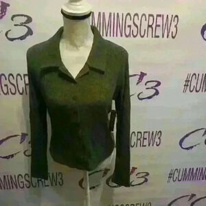 No boundaries army green button up shirt. Multiple sizes new with tags.brand new